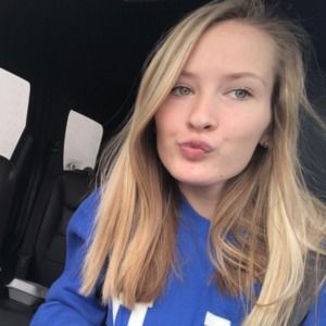 Meet your Posher, Julia